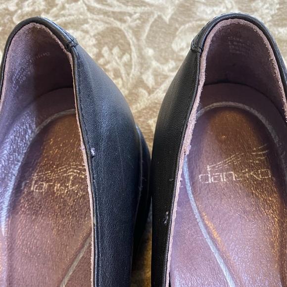 Dansko Black Flats 39 - Picture 6 of 7